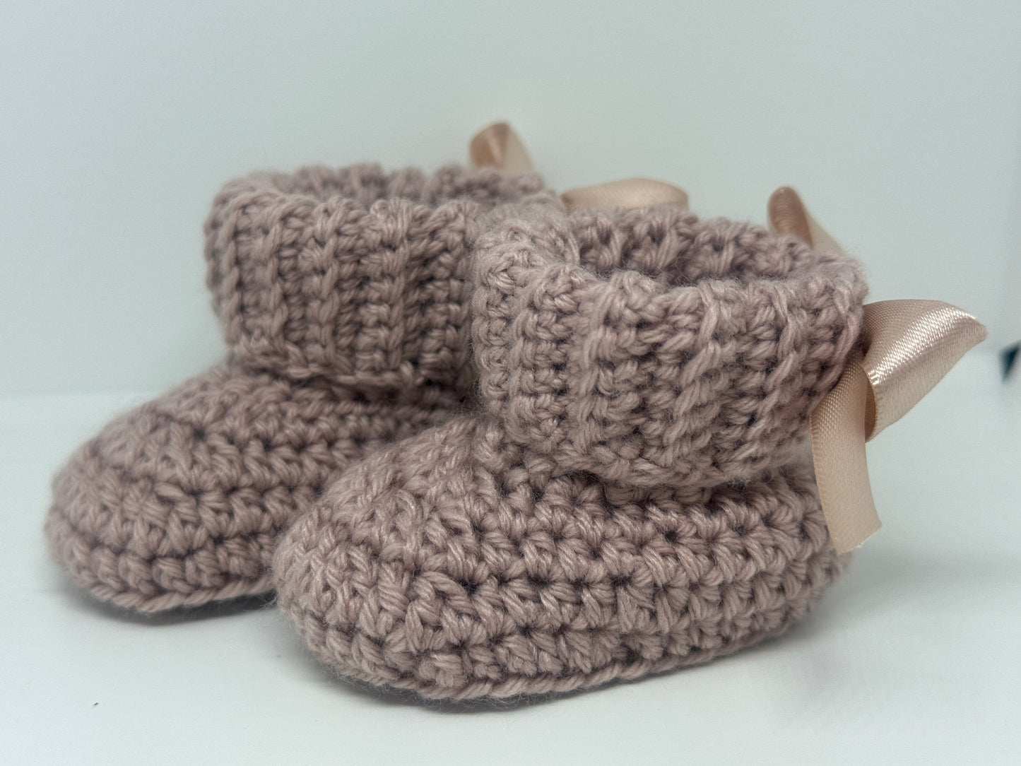 Threads Booties with Bows