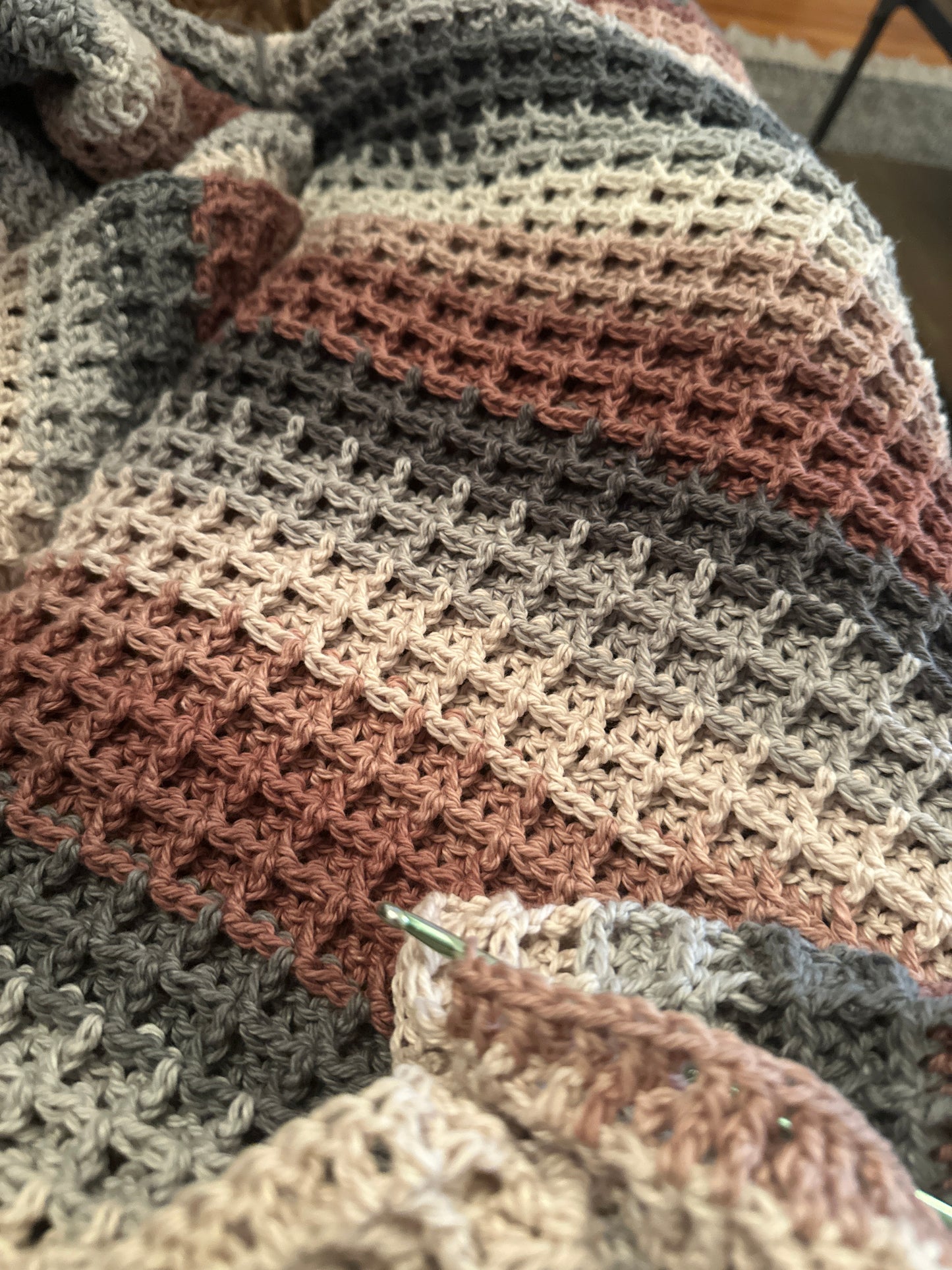 🌿 Handmade Multicolor Waffle Stitch Cotton Blankets