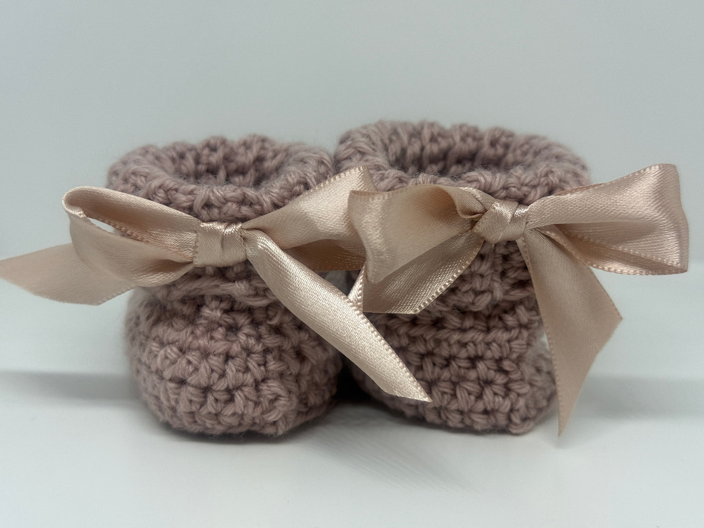 Threads Booties with Bows